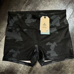 Prana Black and Gray Athletic Shorts Moisture-Wicking Stretch